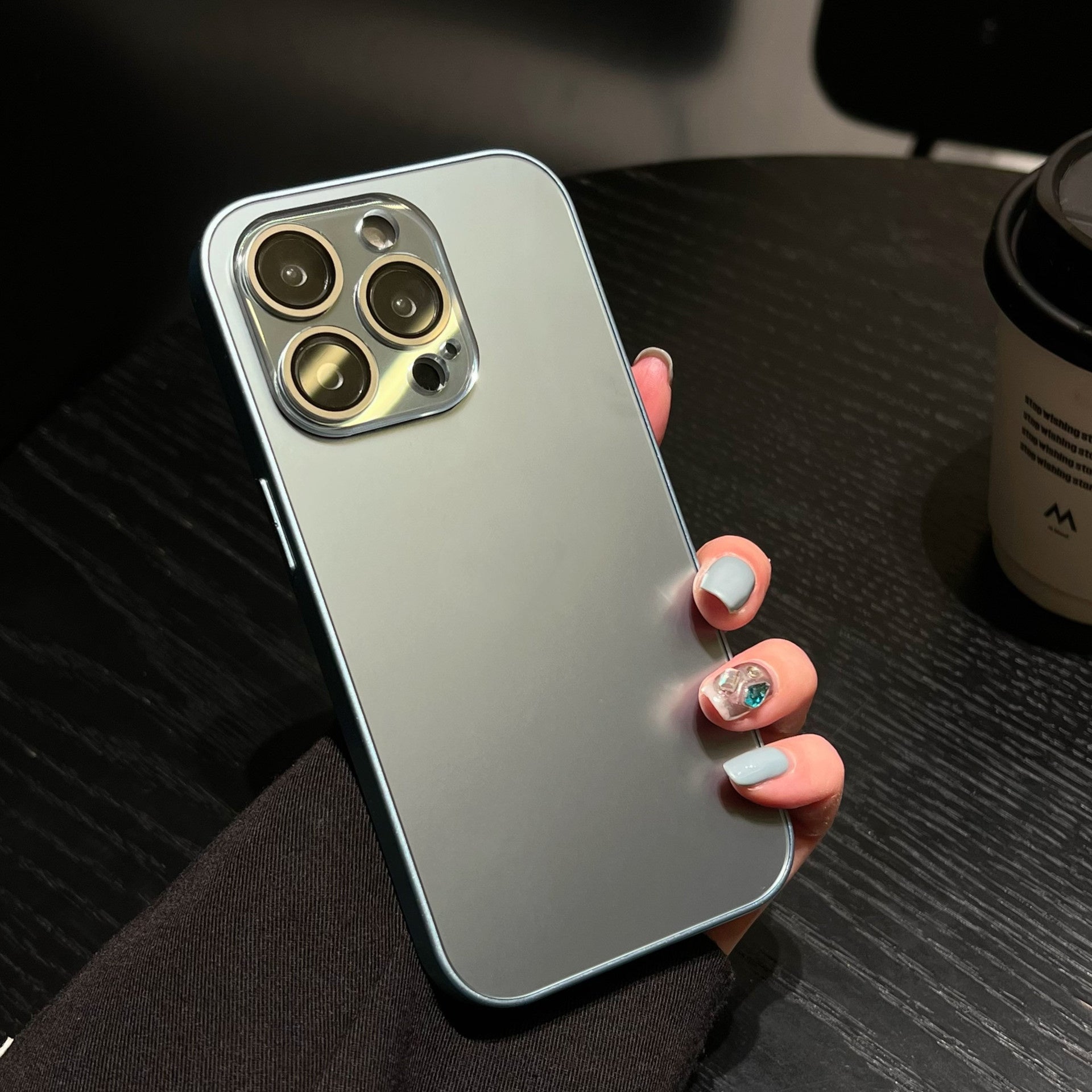 15Promax Frosted Phone Case